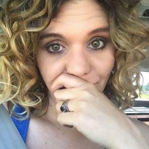 Meet your Posher, Deziree